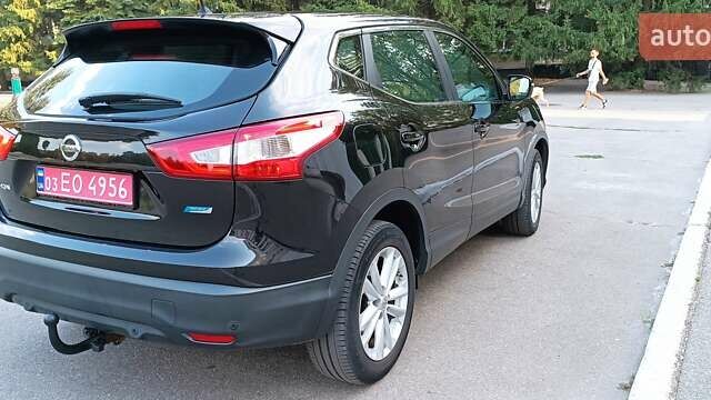 Черный Ниссан Кашкай, объемом двигателя 1.5 л и пробегом 155 тыс. км за 17800 $, фото 61 на Automoto.ua