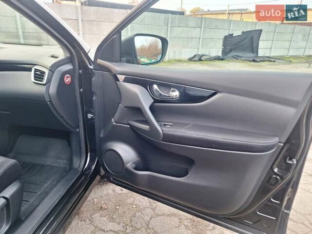 Черный Ниссан Кашкай, объемом двигателя 1.5 л и пробегом 311 тыс. км за 14850 $, фото 6 на Automoto.ua