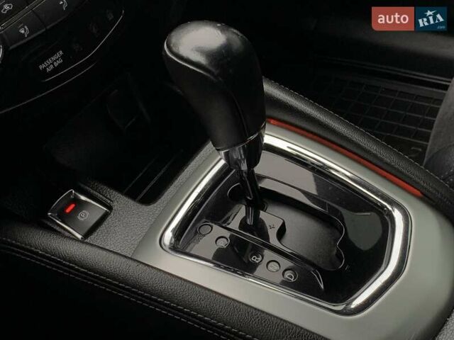 Чорний Ніссан Кашкай, об'ємом двигуна 1.6 л та пробігом 220 тис. км за 16499 $, фото 49 на Automoto.ua