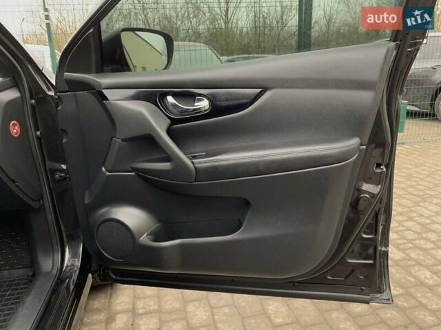 Чорний Ніссан Кашкай, об'ємом двигуна 1.6 л та пробігом 220 тис. км за 16499 $, фото 31 на Automoto.ua
