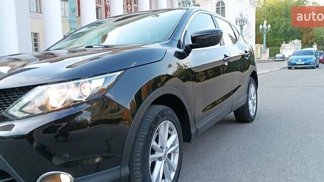 Черный Ниссан Кашкай, объемом двигателя 1.5 л и пробегом 155 тыс. км за 17800 $, фото 46 на Automoto.ua