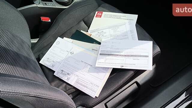 Черный Ниссан Кашкай, объемом двигателя 1.5 л и пробегом 155 тыс. км за 17800 $, фото 5 на Automoto.ua