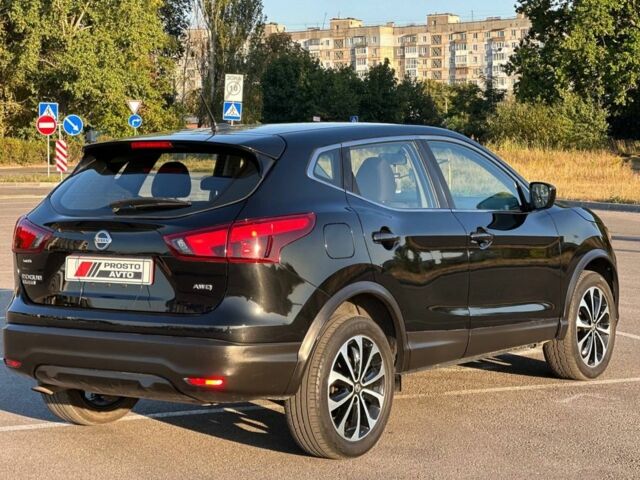 Чорний Ніссан Кашкай, об'ємом двигуна 2 л та пробігом 183 тис. км за 13300 $, фото 3 на Automoto.ua