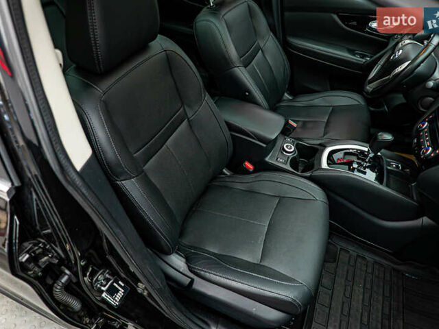 Черный Ниссан Кашкай, объемом двигателя 2 л и пробегом 92 тыс. км за 15680 $, фото 18 на Automoto.ua