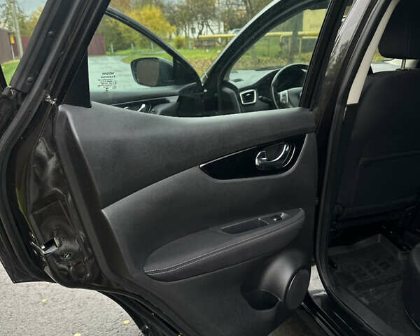 Ніссан Кашкай 2017 у Дубно на Automoto.ua Чорний Ніссан Кашкай, об'ємом двигуна 1.5 л та пробігом 167 тис. км за 15500 $, фото 27 на Automoto.ua