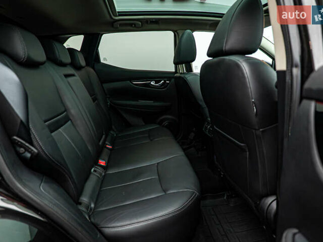 Черный Ниссан Кашкай, объемом двигателя 2 л и пробегом 92 тыс. км за 15680 $, фото 20 на Automoto.ua