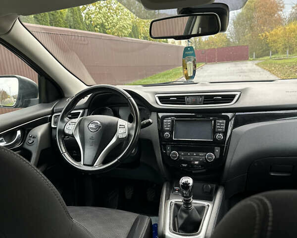 Ніссан Кашкай 2017 у Дубно на Automoto.ua Чорний Ніссан Кашкай, об'ємом двигуна 1.5 л та пробігом 167 тис. км за 15500 $, фото 35 на Automoto.ua