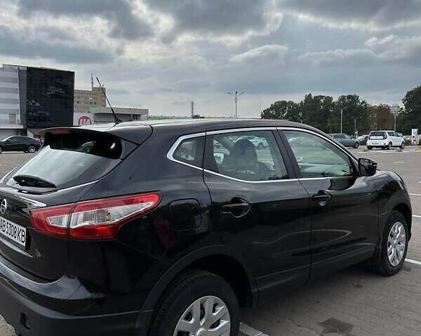 Черный Ниссан Кашкай, объемом двигателя 1.2 л и пробегом 133 тыс. км за 13000 $, фото 2 на Automoto.ua