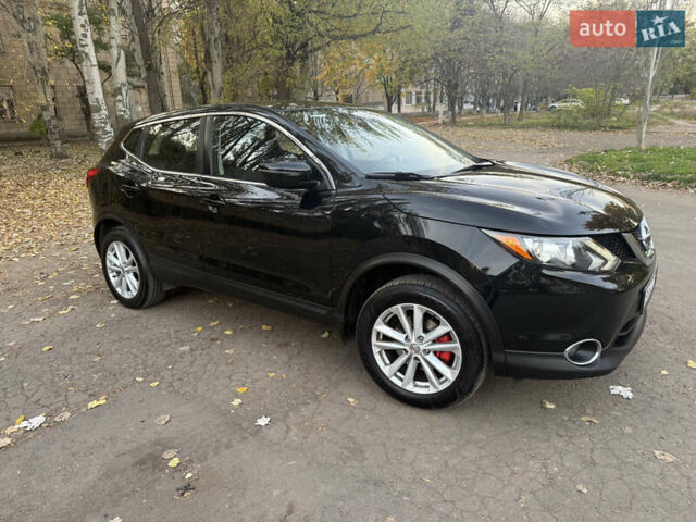 Черный Ниссан Кашкай, объемом двигателя 2 л и пробегом 156 тыс. км за 11900 $, фото 8 на Automoto.ua