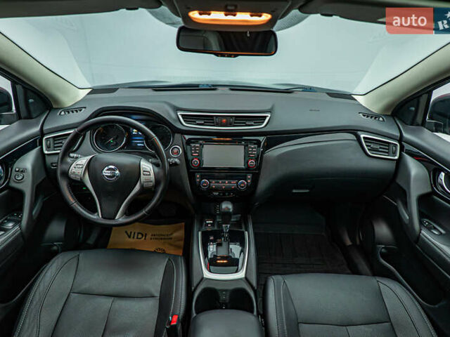Черный Ниссан Кашкай, объемом двигателя 2 л и пробегом 92 тыс. км за 15680 $, фото 9 на Automoto.ua