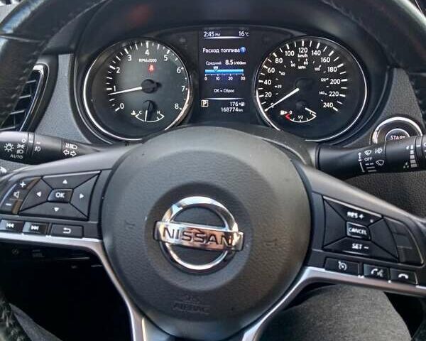 Черный Ниссан Кашкай, объемом двигателя 2 л и пробегом 168 тыс. км за 16500 $, фото 5 на Automoto.ua