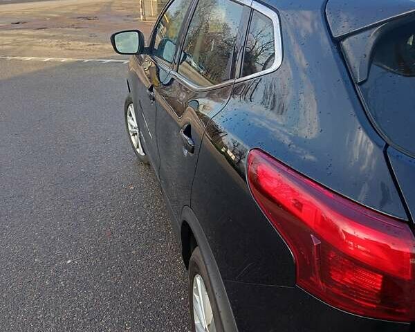 Черный Ниссан Кашкай, объемом двигателя 2 л и пробегом 168 тыс. км за 16500 $, фото 2 на Automoto.ua