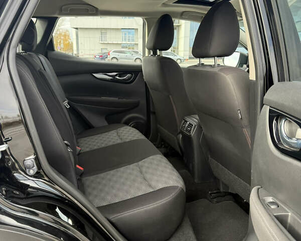 Черный Ниссан Кашкай, объемом двигателя 2 л и пробегом 195 тыс. км за 13200 $, фото 16 на Automoto.ua