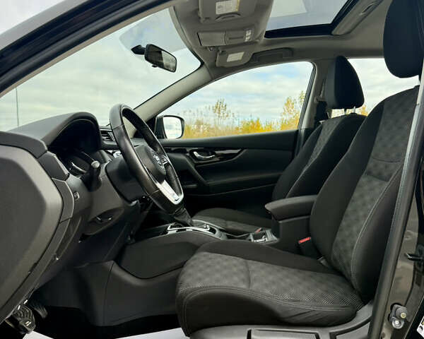 Черный Ниссан Кашкай, объемом двигателя 2 л и пробегом 195 тыс. км за 13200 $, фото 10 на Automoto.ua