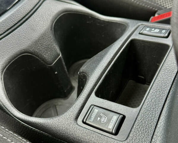 Черный Ниссан Кашкай, объемом двигателя 2 л и пробегом 195 тыс. км за 13200 $, фото 13 на Automoto.ua