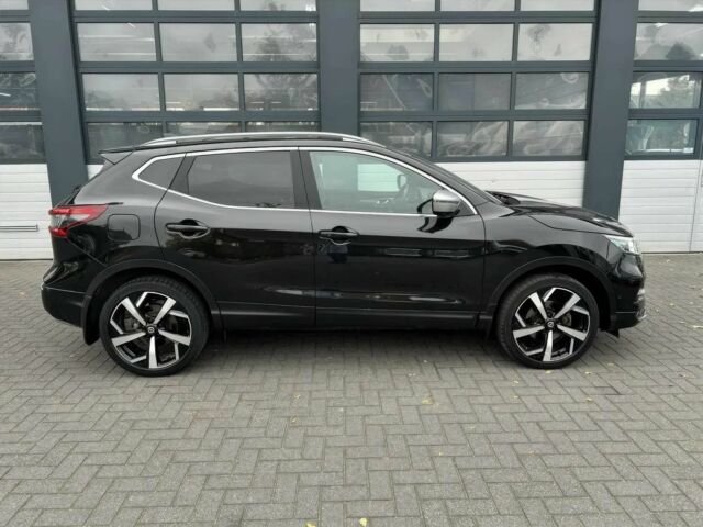 Черный Ниссан Кашкай, объемом двигателя 1.2 л и пробегом 35 тыс. км за 8000 $, фото 2 на Automoto.ua