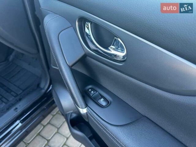 Черный Ниссан Кашкай, объемом двигателя 1.6 л и пробегом 56 тыс. км за 19350 $, фото 34 на Automoto.ua