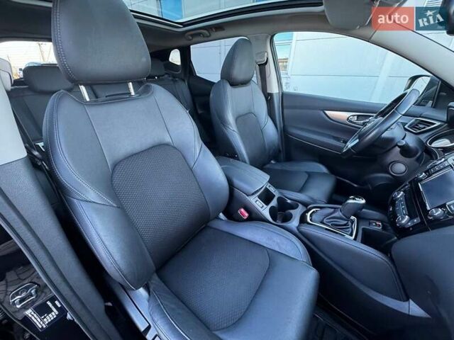 Черный Ниссан Кашкай, объемом двигателя 1.6 л и пробегом 56 тыс. км за 19350 $, фото 27 на Automoto.ua