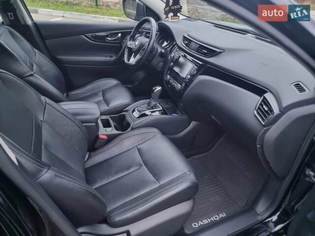 Черный Ниссан Кашкай, объемом двигателя 2 л и пробегом 103 тыс. км за 17500 $, фото 53 на Automoto.ua