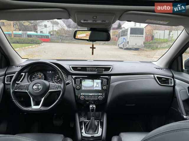 Черный Ниссан Кашкай, объемом двигателя 2 л и пробегом 97 тыс. км за 21500 $, фото 15 на Automoto.ua