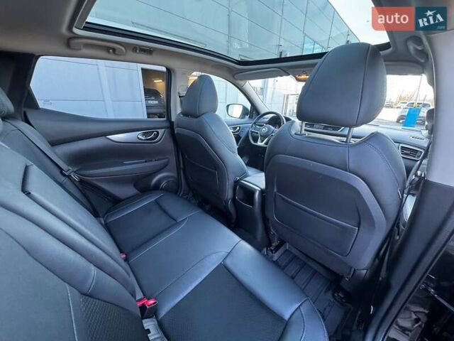 Черный Ниссан Кашкай, объемом двигателя 1.6 л и пробегом 56 тыс. км за 19350 $, фото 22 на Automoto.ua