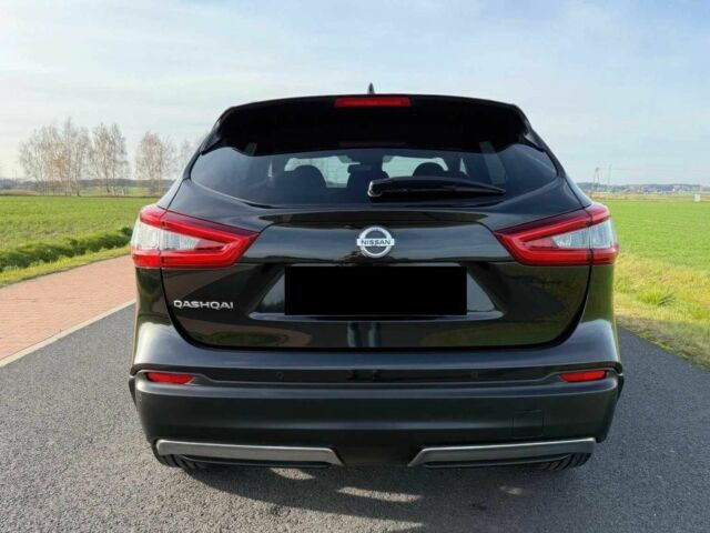 Черный Ниссан Кашкай, объемом двигателя 1.3 л и пробегом 89 тыс. км за 9200 $, фото 5 на Automoto.ua