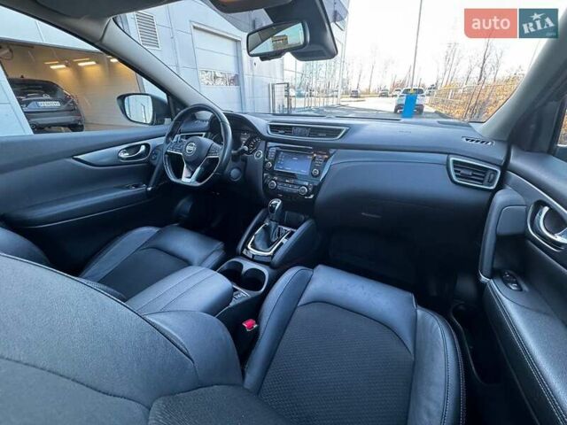 Черный Ниссан Кашкай, объемом двигателя 1.6 л и пробегом 56 тыс. км за 19350 $, фото 21 на Automoto.ua