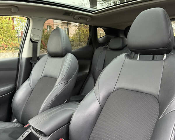 Черный Ниссан Кашкай, объемом двигателя 2 л и пробегом 97 тыс. км за 21500 $, фото 10 на Automoto.ua