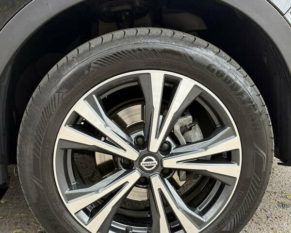 Черный Ниссан Кашкай, объемом двигателя 2 л и пробегом 97 тыс. км за 21500 $, фото 21 на Automoto.ua