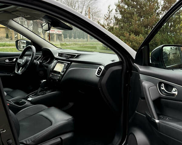 Черный Ниссан Кашкай, объемом двигателя 2 л и пробегом 97 тыс. км за 21500 $, фото 17 на Automoto.ua