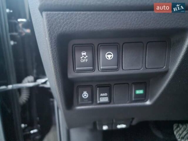 Черный Ниссан Кашкай, объемом двигателя 2 л и пробегом 103 тыс. км за 17500 $, фото 31 на Automoto.ua