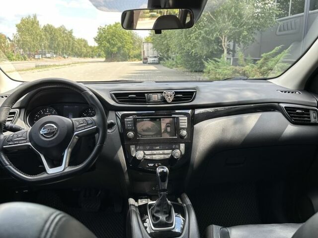 Чорний Ніссан Кашкай, об'ємом двигуна 2 л та пробігом 132 тис. км за 17000 $, фото 4 на Automoto.ua