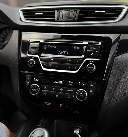 Чорний Ніссан Кашкай, об'ємом двигуна 2 л та пробігом 75 тис. км за 22000 $, фото 11 на Automoto.ua