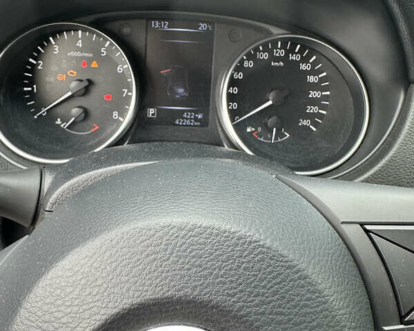 Черный Ниссан Кашкай, объемом двигателя 2 л и пробегом 42 тыс. км за 20000 $, фото 5 на Automoto.ua