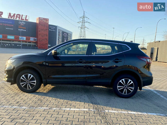 Черный Ниссан Кашкай, объемом двигателя 1.6 л и пробегом 95 тыс. км за 18500 $, фото 2 на Automoto.ua
