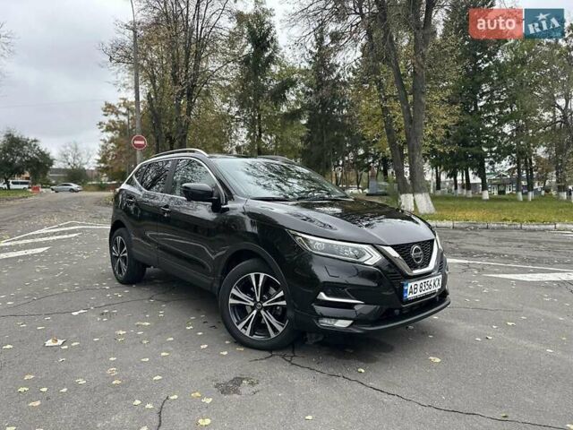 Черный Ниссан Кашкай, объемом двигателя 1.6 л и пробегом 31 тыс. км за 18500 $, фото 4 на Automoto.ua