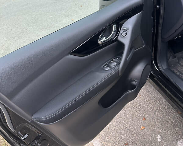 Черный Ниссан Кашкай, объемом двигателя 2 л и пробегом 42 тыс. км за 20000 $, фото 8 на Automoto.ua