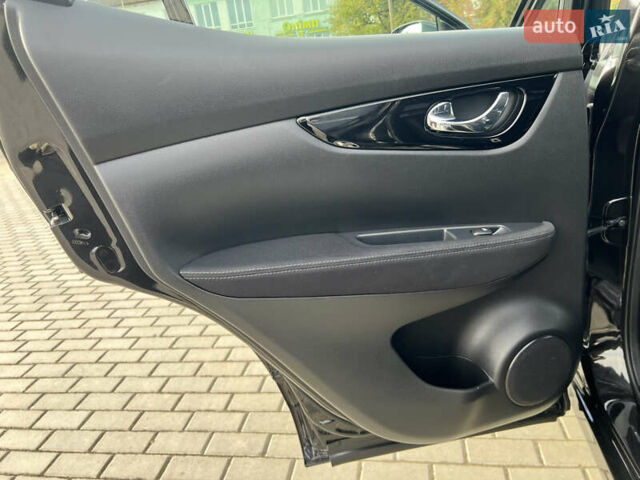 Чорний Ніссан Кашкай, об'ємом двигуна 1.5 л та пробігом 189 тис. км за 19553 $, фото 18 на Automoto.ua