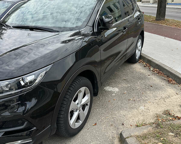 Черный Ниссан Кашкай, объемом двигателя 2 л и пробегом 42 тыс. км за 20000 $, фото 17 на Automoto.ua