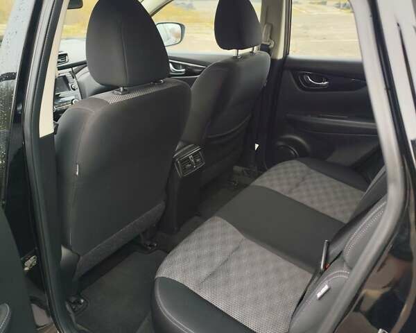 Чорний Ніссан Кашкай, об'ємом двигуна 2 л та пробігом 133 тис. км за 15300 $, фото 14 на Automoto.ua