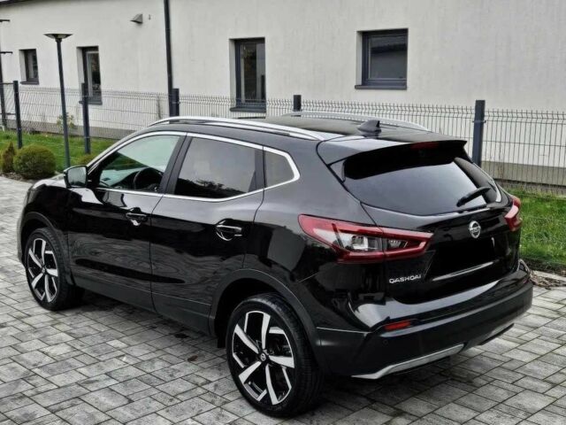 Черный Ниссан Кашкай, объемом двигателя 1.3 л и пробегом 67 тыс. км за 12000 $, фото 5 на Automoto.ua