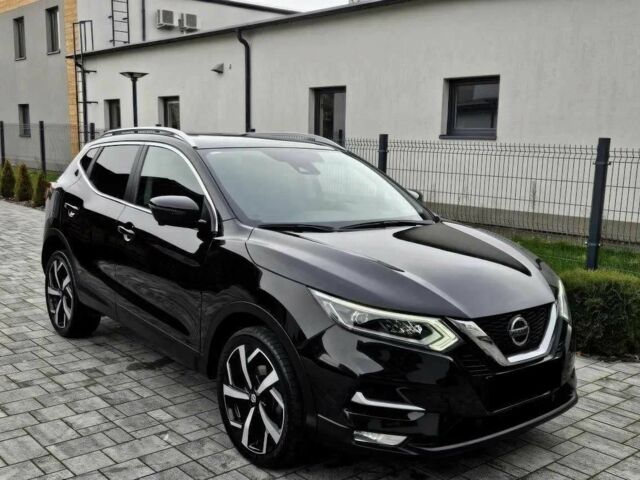 Черный Ниссан Кашкай, объемом двигателя 1.3 л и пробегом 67 тыс. км за 12000 $, фото 1 на Automoto.ua