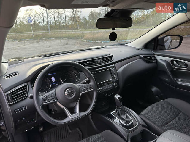 Черный Ниссан Кашкай, объемом двигателя 2 л и пробегом 27 тыс. км за 18400 $, фото 27 на Automoto.ua