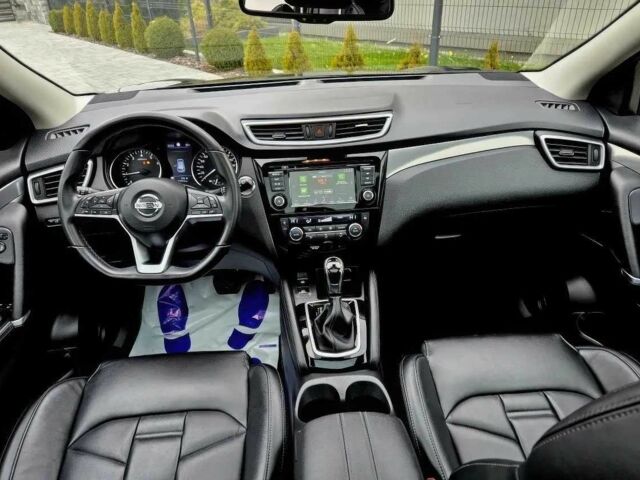 Черный Ниссан Кашкай, объемом двигателя 1.3 л и пробегом 67 тыс. км за 12000 $, фото 8 на Automoto.ua