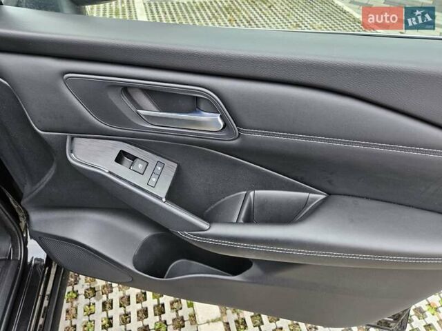 Чорний Ніссан Кашкай, об'ємом двигуна 1.33 л та пробігом 32 тис. км за 24800 $, фото 19 на Automoto.ua