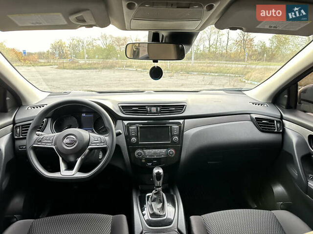 Черный Ниссан Кашкай, объемом двигателя 2 л и пробегом 27 тыс. км за 18400 $, фото 25 на Automoto.ua