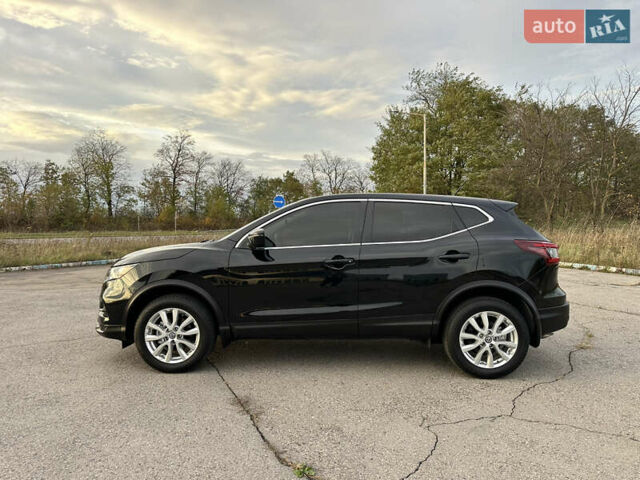 Черный Ниссан Кашкай, объемом двигателя 2 л и пробегом 27 тыс. км за 18400 $, фото 5 на Automoto.ua