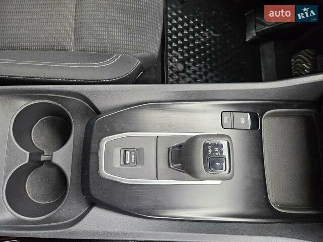 Чорний Ніссан Кашкай, об'ємом двигуна 1.33 л та пробігом 32 тис. км за 24800 $, фото 20 на Automoto.ua