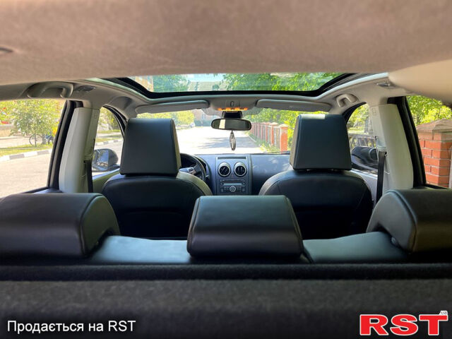 Фиолетовый Ниссан Кашкай, объемом двигателя 2 л и пробегом 275 тыс. км за 9200 $, фото 8 на Automoto.ua