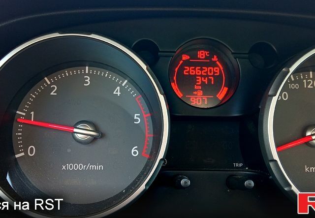 Фиолетовый Ниссан Кашкай, объемом двигателя 1.5 л и пробегом 266 тыс. км за 9100 $, фото 4 на Automoto.ua